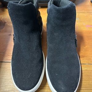 Collection by Clark’s Cushion Feel Women’s Size 9